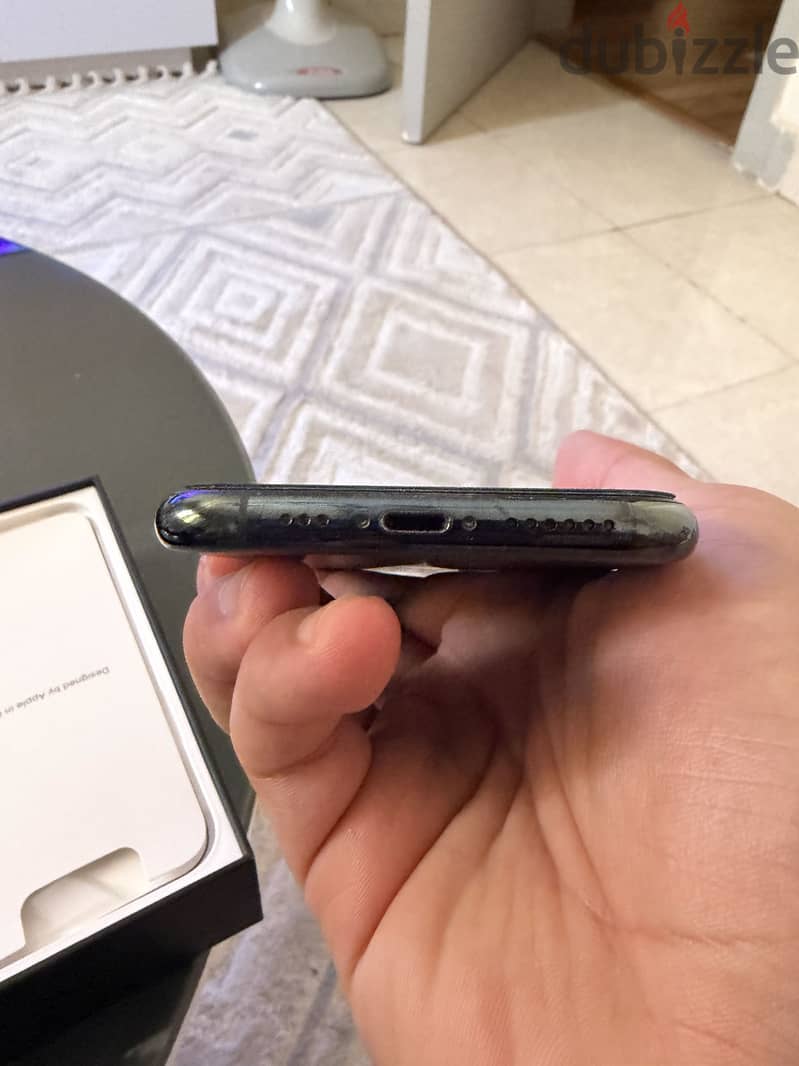 Apple - iPhone 11 Pro 1