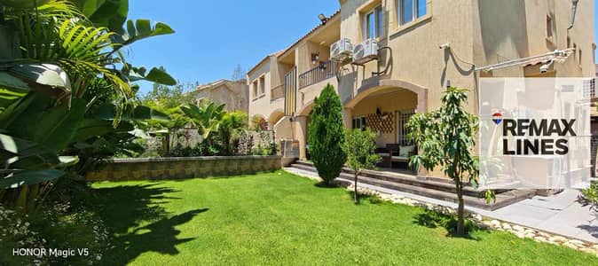 فيلا توين هاوس للبيع في مدينتي نموذج Z فيو جاردن خطوات من اوبن اير مول وارابيسك مول تشطيبات خاصة خالصة جميع الالتزامات المالية