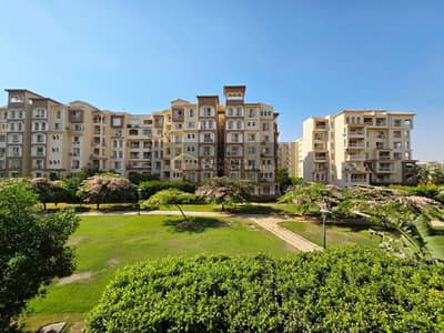 211 sqm Apartment for Sale in Madinaty B1, 3 Bedrooms Including a Master, 3 Bathrooms, Wide Garden View, Special Finishing, Fully Paid