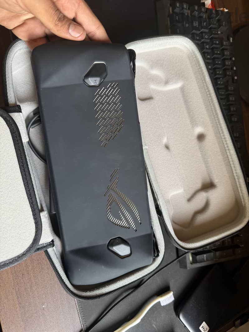 Asus rog ally z1 3