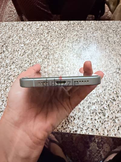 Apple - iPhone 16 Plus