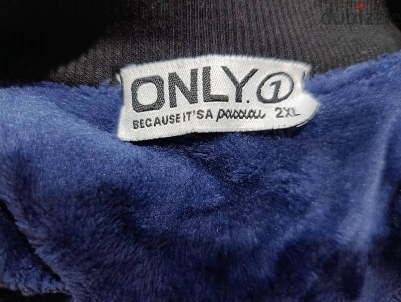 Only jacket blue and black  2XL 2