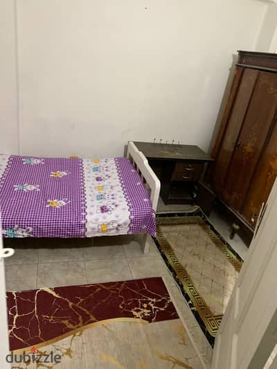 شقه مفروشه للايجار ف فلل الجامعه