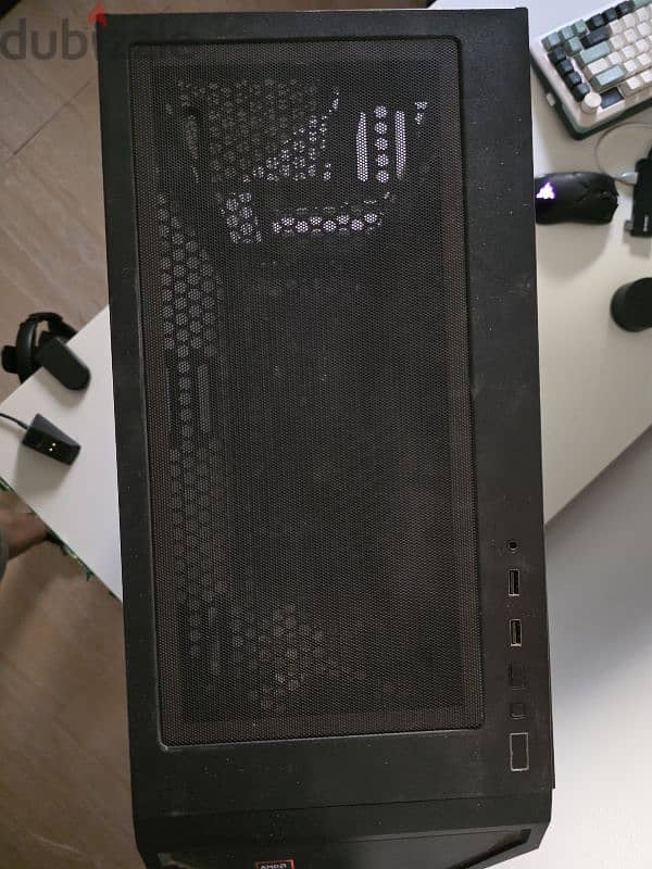 PC Case Lian Li 215 2
