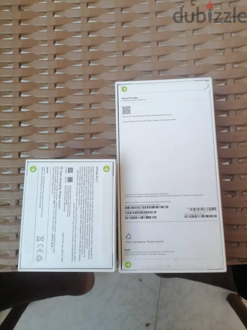 Apple - iPhone 17 Pro Max 1