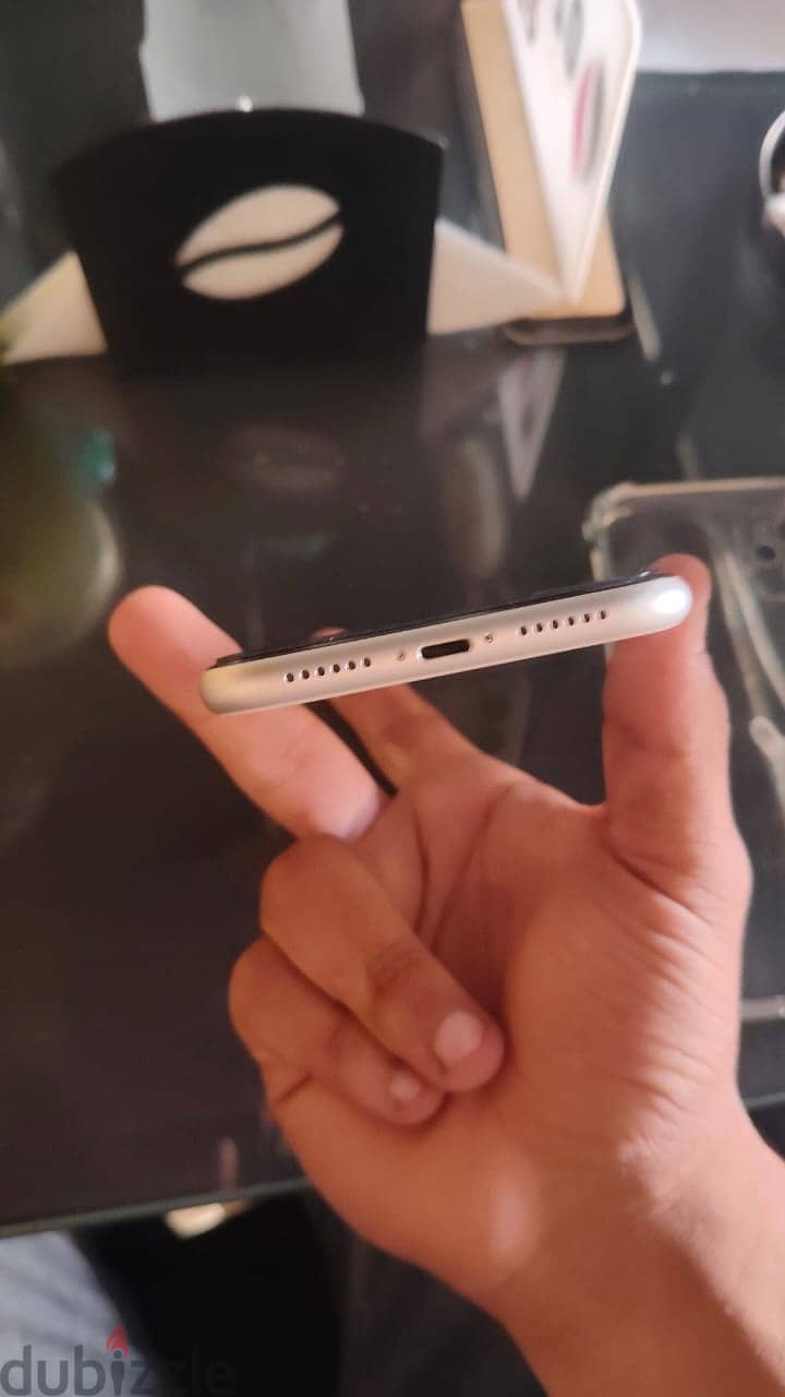 iPhone 11 2