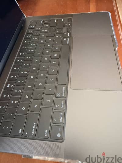 M5 Macbook pro 14 inch 24 ram 512 gb