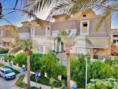 فيلا S Villa Corner بتقسيمه و فيو لقطه جاهزة للسكن الفوري   متشطبه  في كمبوند سراي - S1 المستقبل سيتى