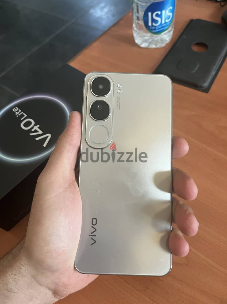 Vivo v40 lite 2