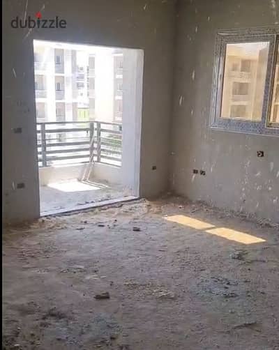 شقة 220م للبيع في كمبوند الكناريا بجوار الخمائل امام الشيخ زايد