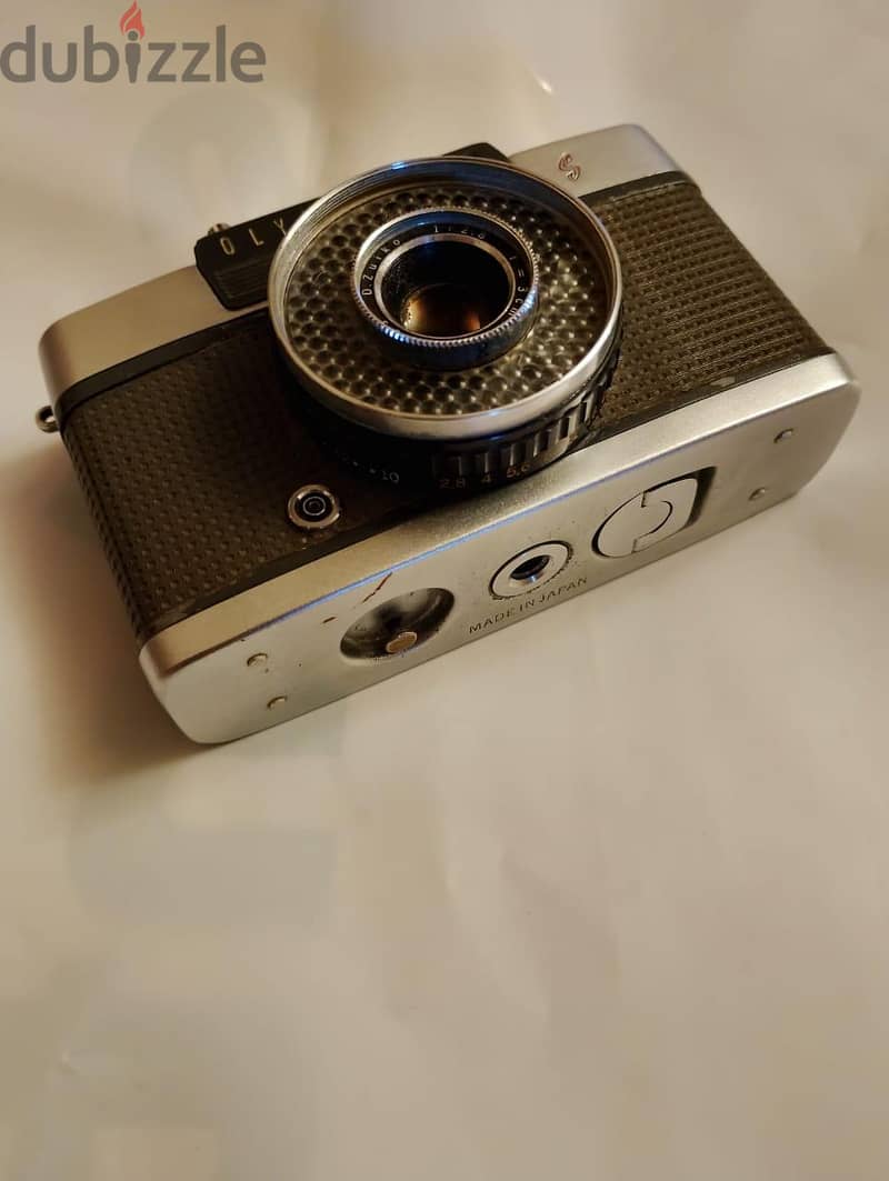 كاميرا OLYMPUS PEN EE 1