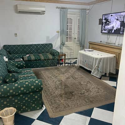 شقة للبيع - سموحة