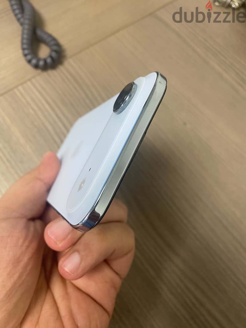 Apple - iPhone 17 Air 5