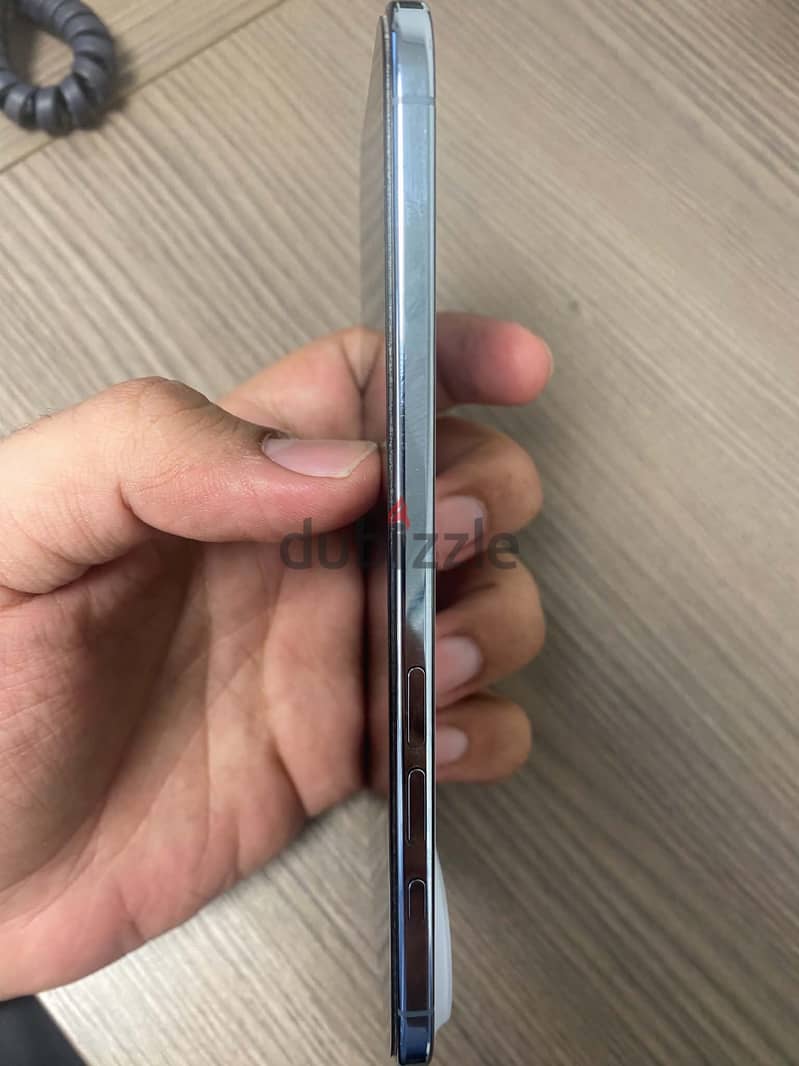 Apple - iPhone 17 Air 10