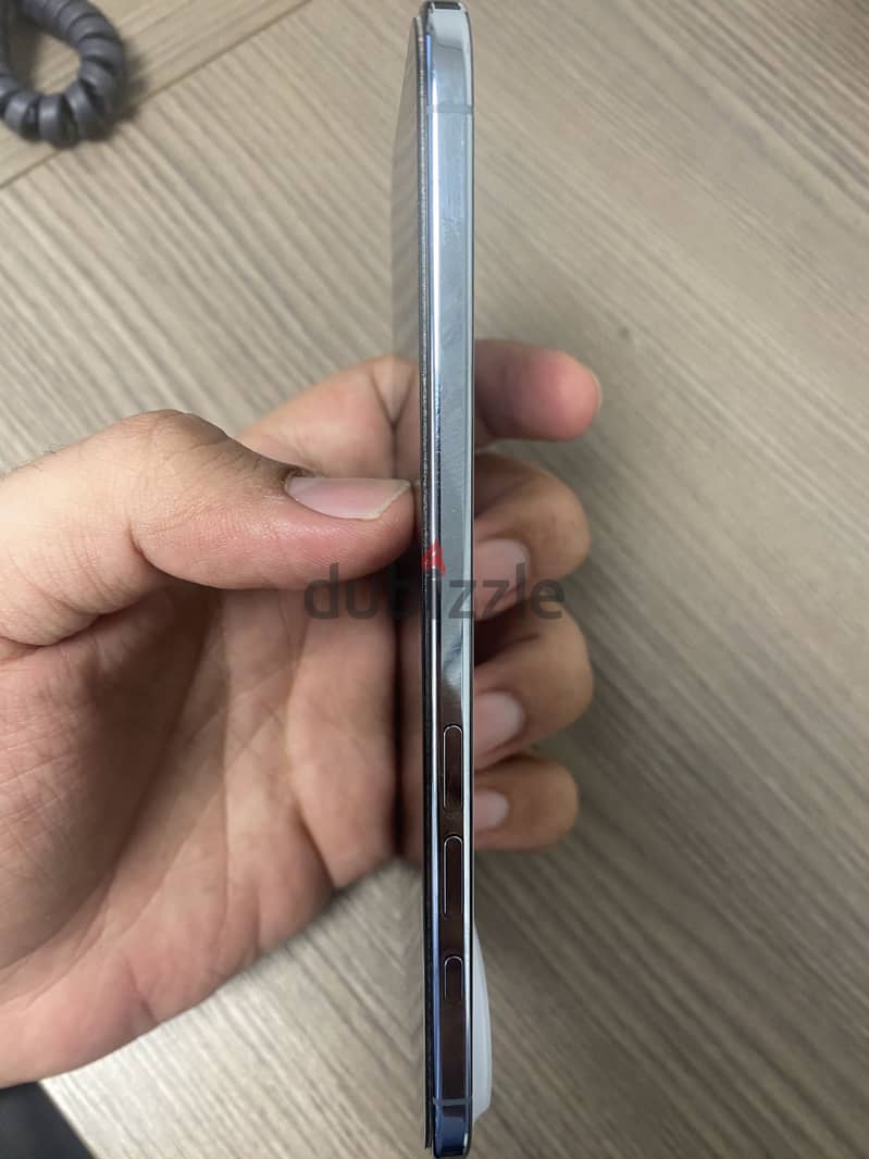 Apple - iPhone 17 Air 17