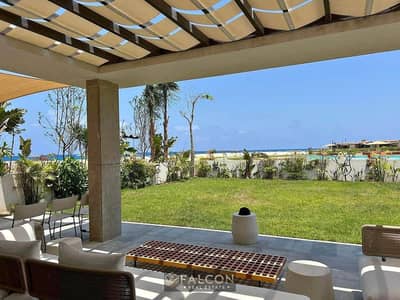 chalet fully finished with ACs and kitchen Floating sea front  fantastic view only 2min  from the beach in a prime location near Fouka Bay +Solare