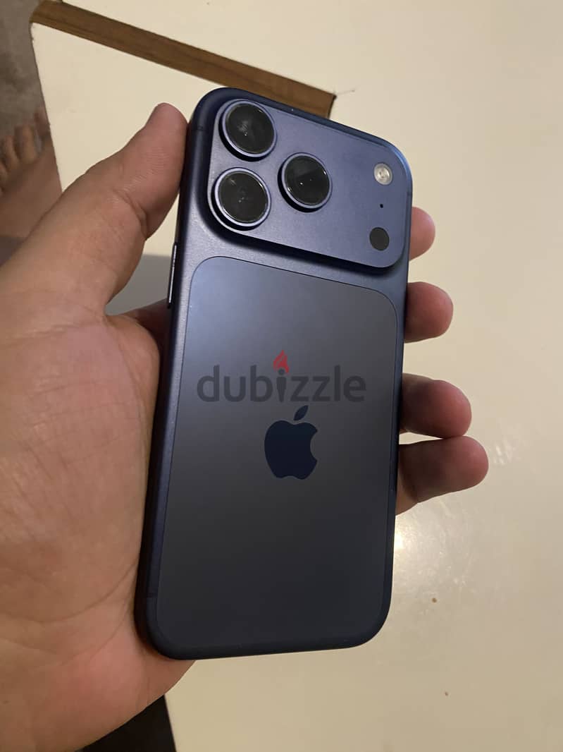 Apple - iPhone 17 Pro 3