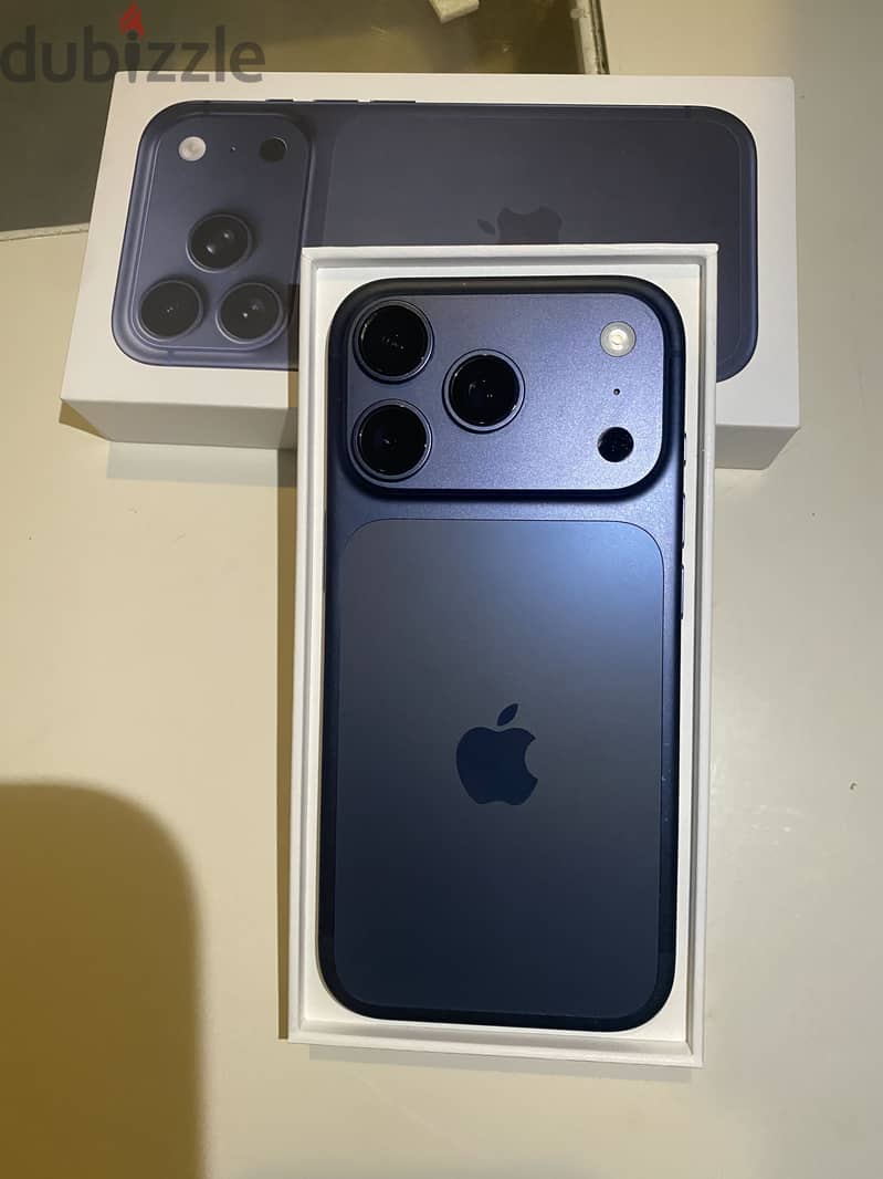 Apple - iPhone 17 Pro 8
