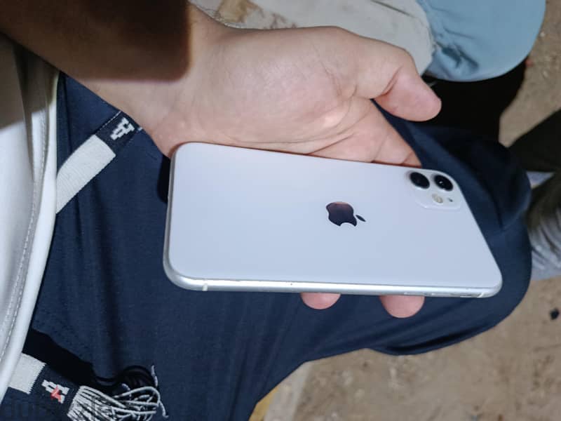 Apple - iPhone 11 4