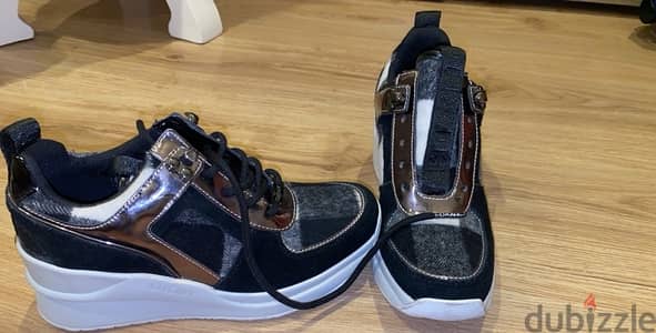 DKNY sneakers