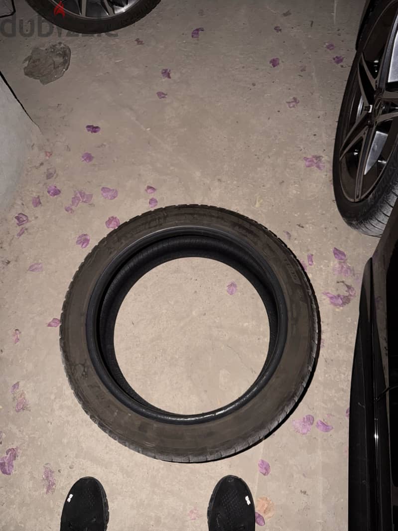 R 18/225/45 Tyre 3
