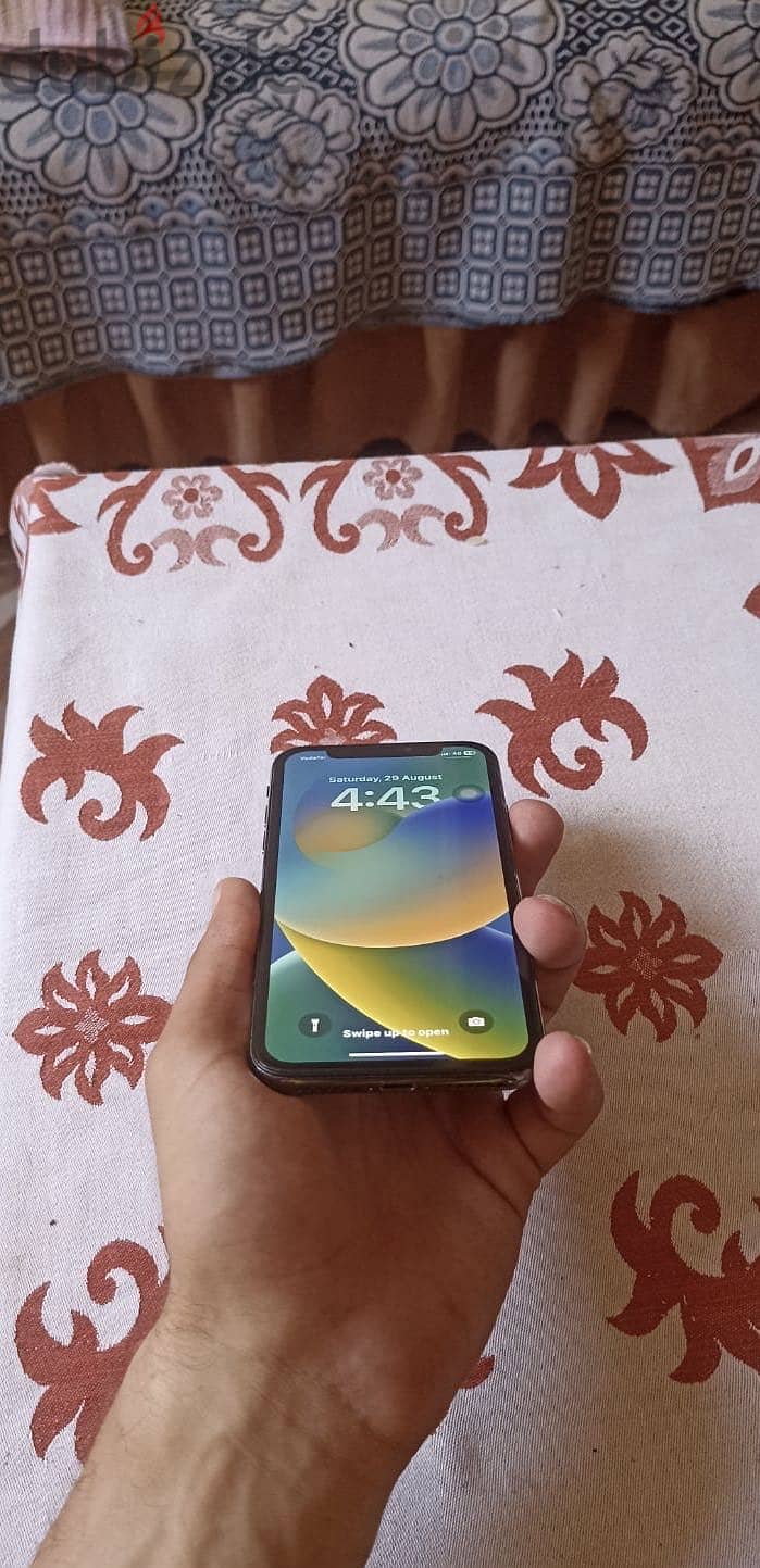 Apple - iPhone X 1