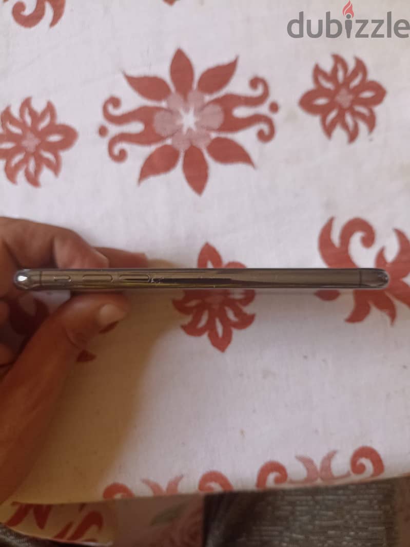 Apple - iPhone X 6