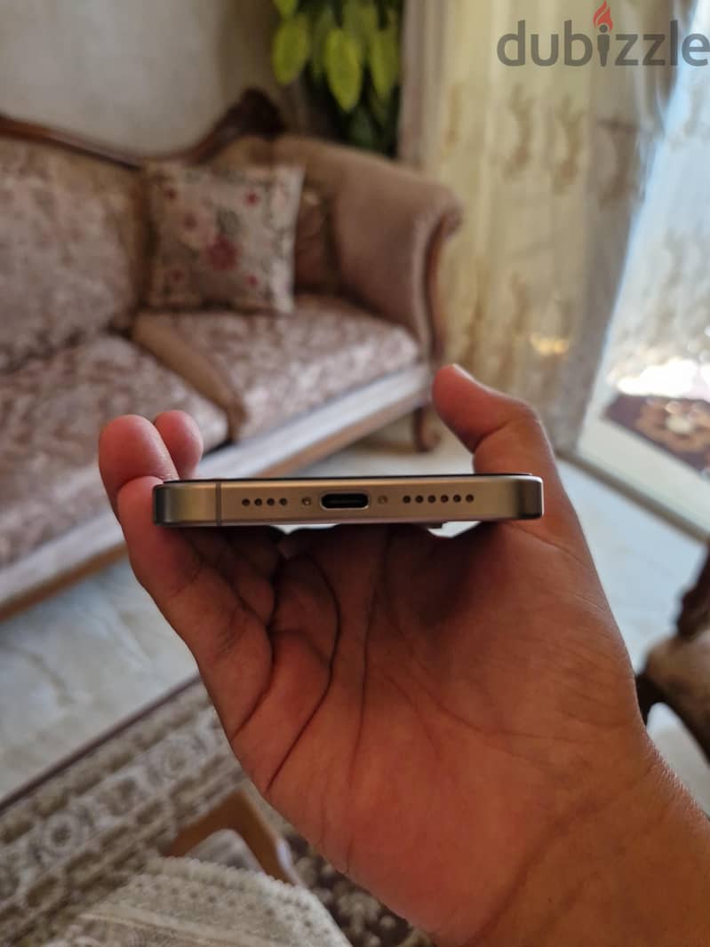 Apple - iPhone 15 Pro Max 4