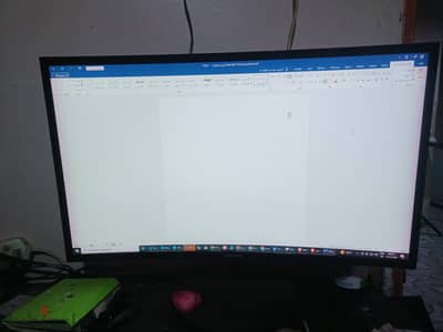 شاشة 27 بوصة سامسونج كرف