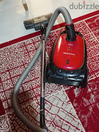 مكنسه كهربائيه