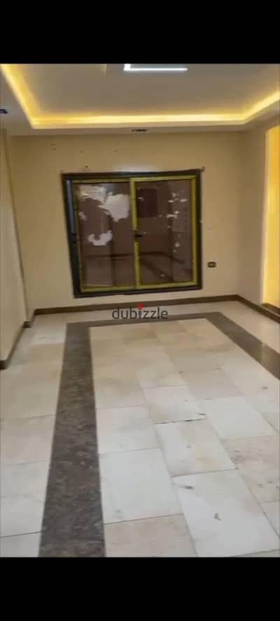 شقة للايجار فاضي ارضي بجاردن في كومباوند لايف سيتي التوسعات الشمالية