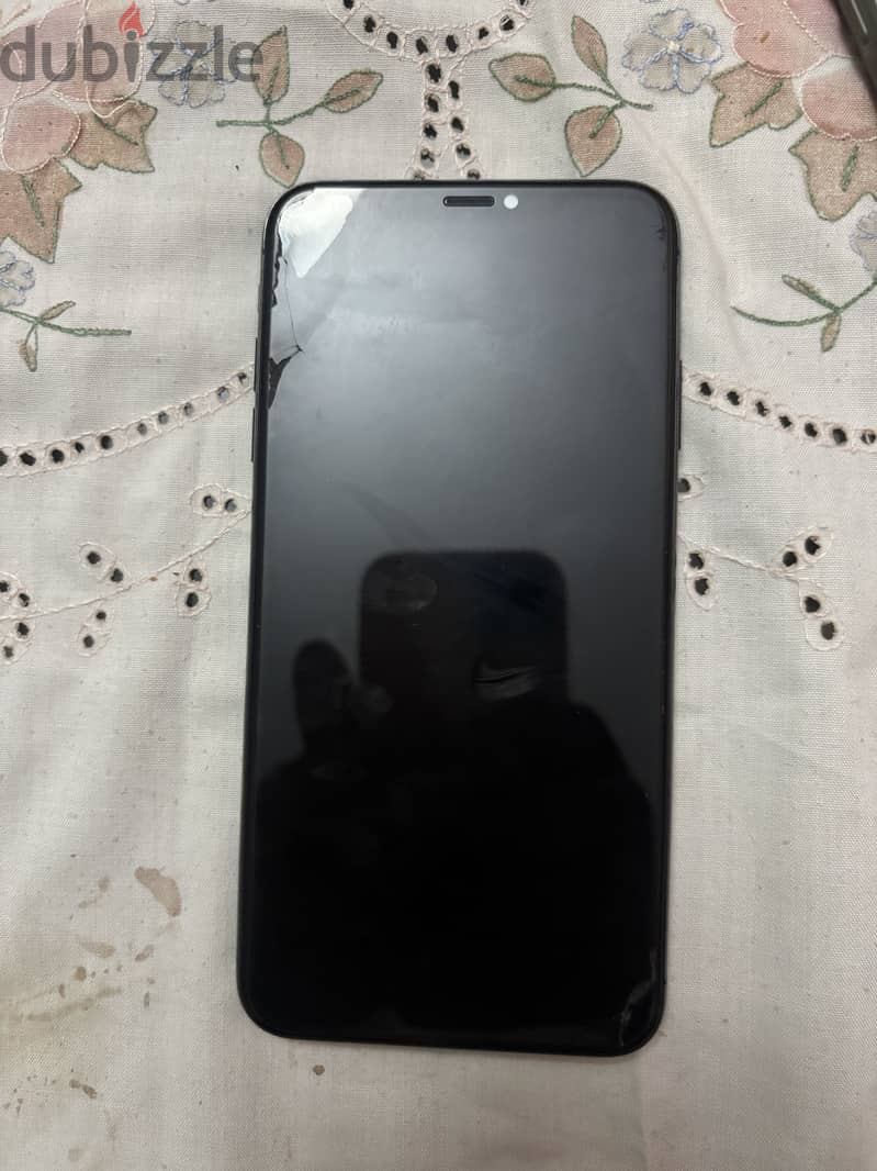 Apple - iPhone XS Max 1