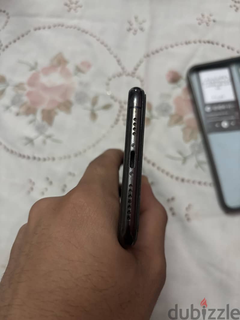 Apple - iPhone XS Max 5