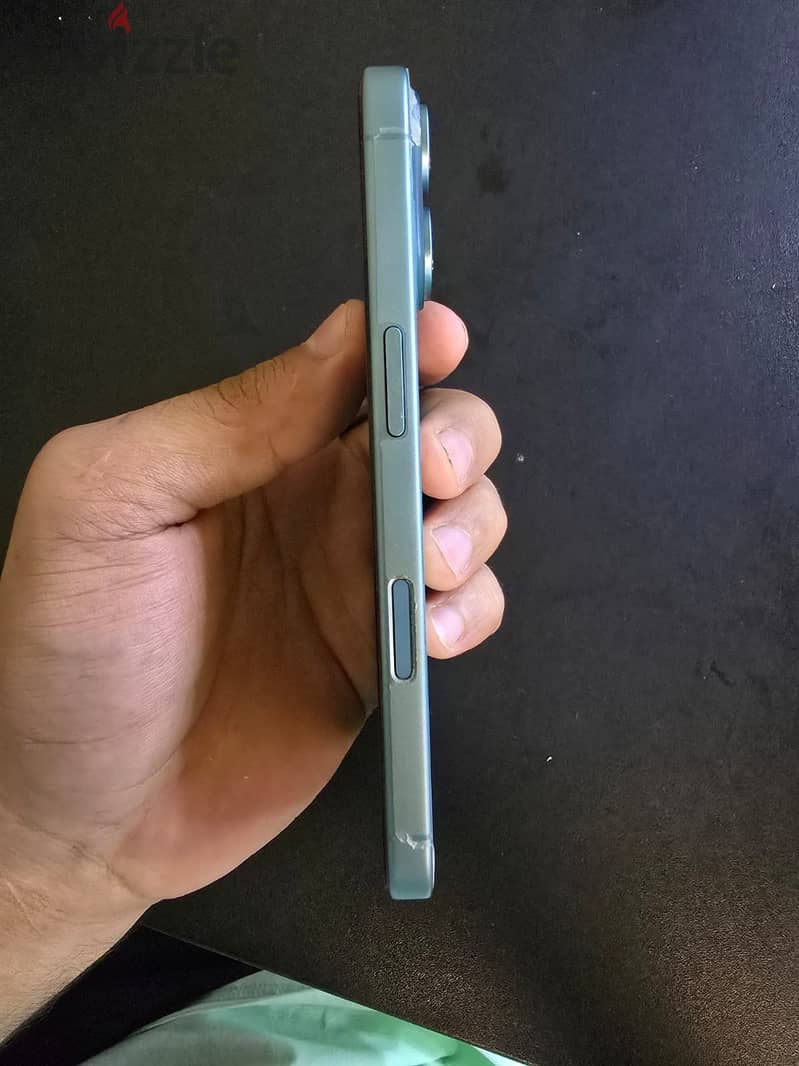 Apple - iPhone 16 1