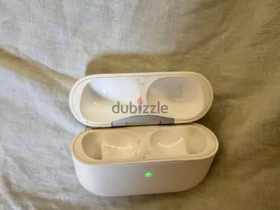 Airpods Pro-(1st Gen)- Ladies Usuage- Clean battery Usuage