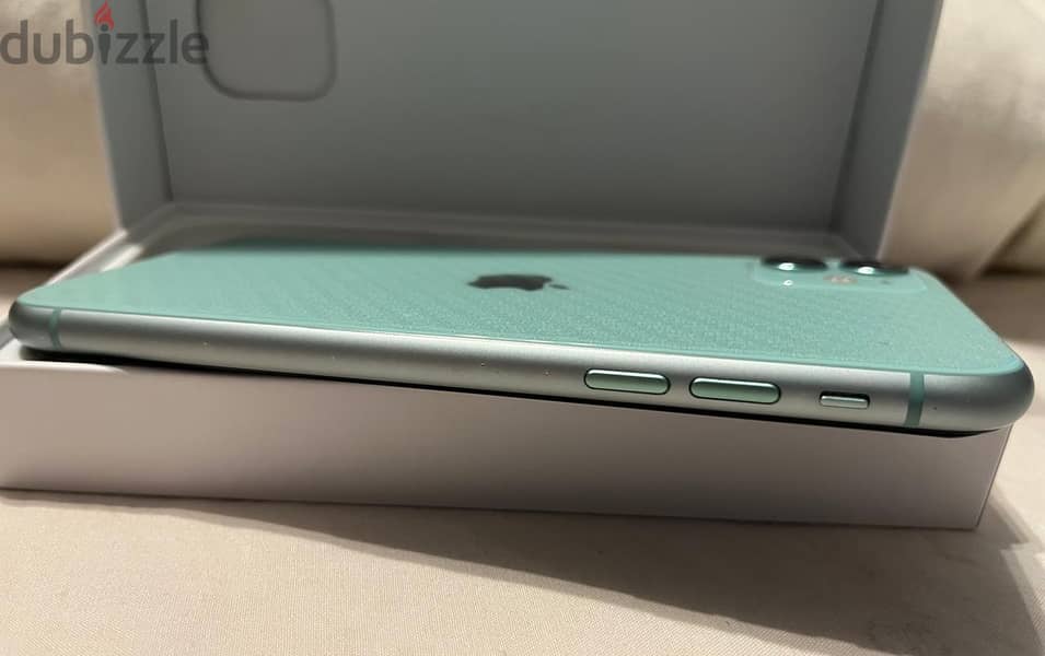 Iphone 11 - UAE 2