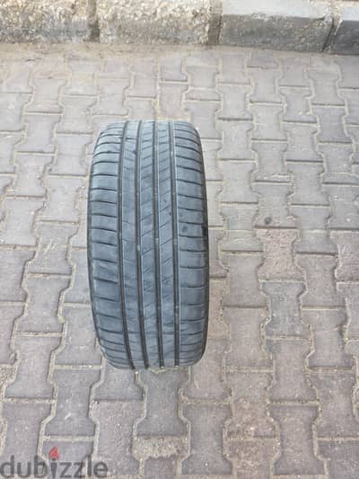 Bridgestone T005 كاوتش للبيع