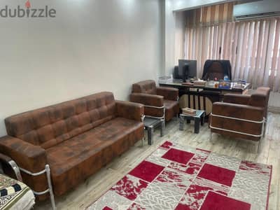 2 مكتب مدير للبيع