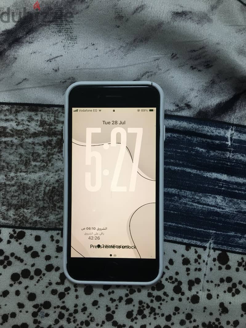 iPhone SE 2 ايفون 2
