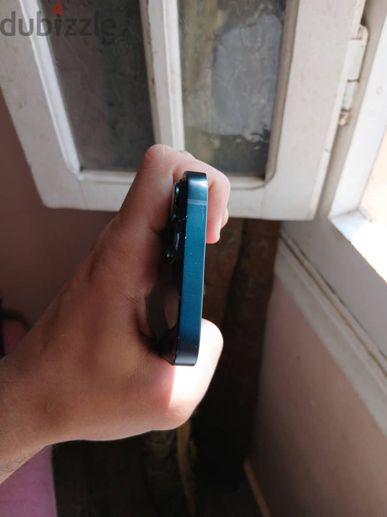 iPhone 14 4