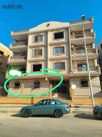 #SH1271 شقه للبيع المنطقه الثانيه عمارات نصف تشطيب واجهة امامي بحري
