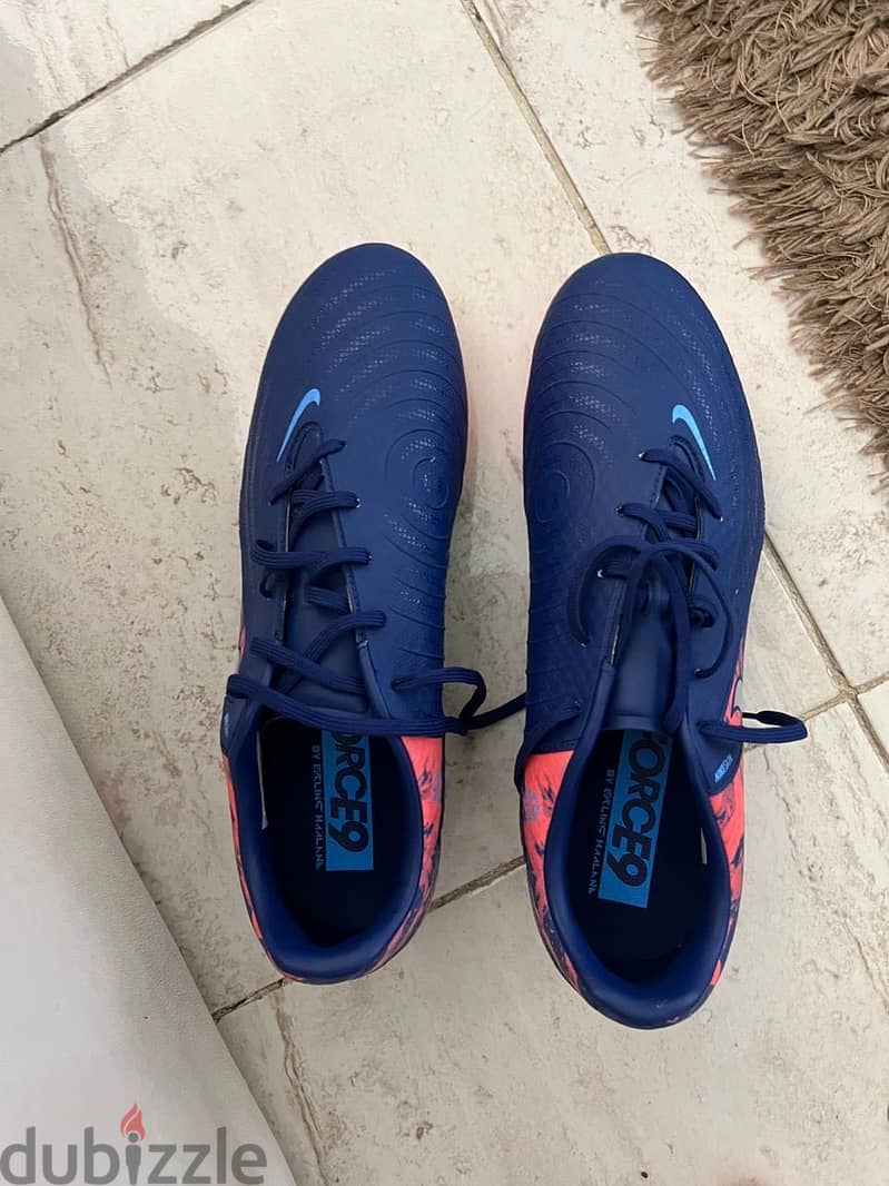 Nike shoes from dubai 1