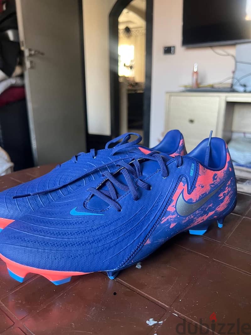 Nike shoes from dubai 2