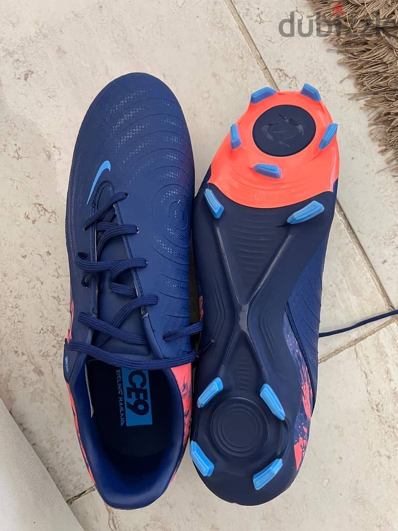Nike shoes from dubai 4
