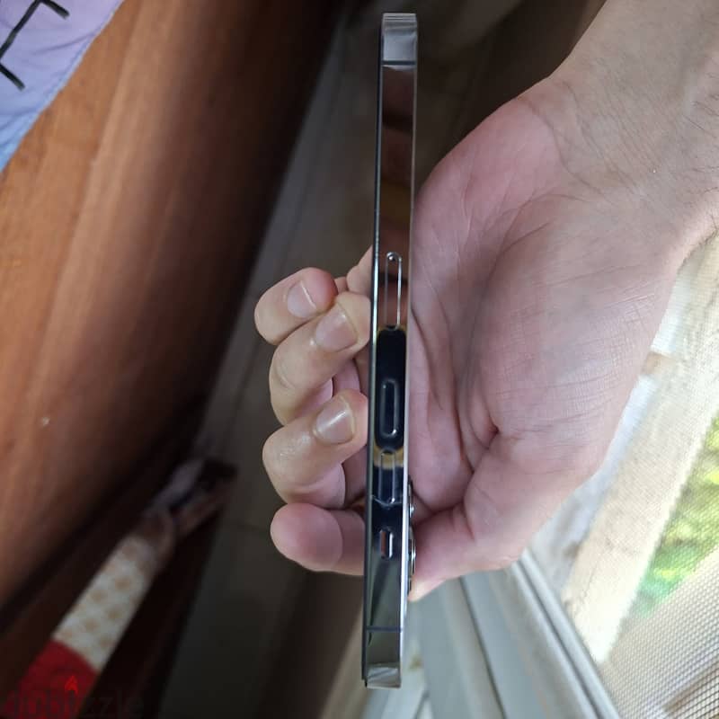 Apple - iPhone 13 Pro 1
