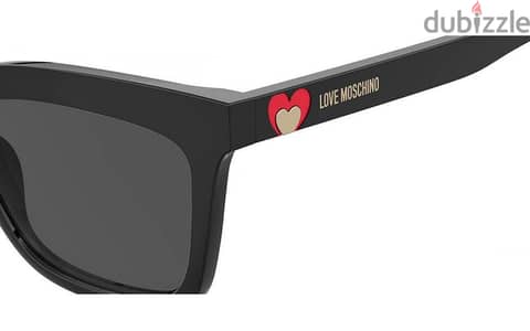 Love moschino sunglasses new