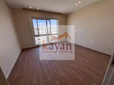 Apartment for rent with kitchen in Hyde Park compound