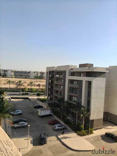 Prime Deal in Madinaty's Newest Phase! 108 SQM Bahary Apartment for Sale in B15 (Central Park View - 6-Year Payment Plan - Next to Services)