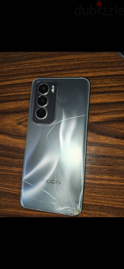 OPPO Reno12