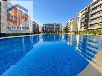 بسعر لن يتكرر شقة 188متر للبيع في بريفادو إطلالة مباشرة على الـ swimming pool -   بــ اشتراك نـــادي بريڤـــادو & تكييـــفات & چـــراچ